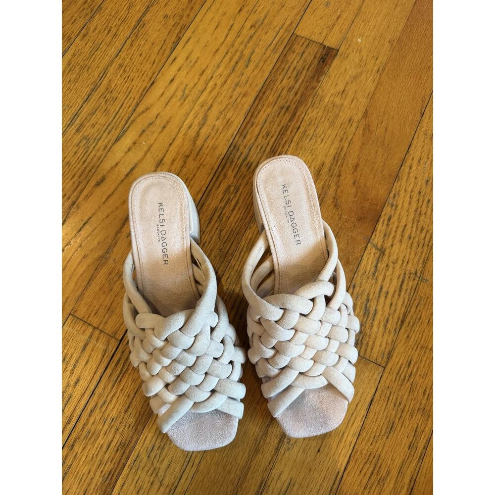 Kelsi Dagger Brooklyn Shoes Sandals Womens Size 6.5 Beige Suede Woven Block Heel - Picture 2 of 9